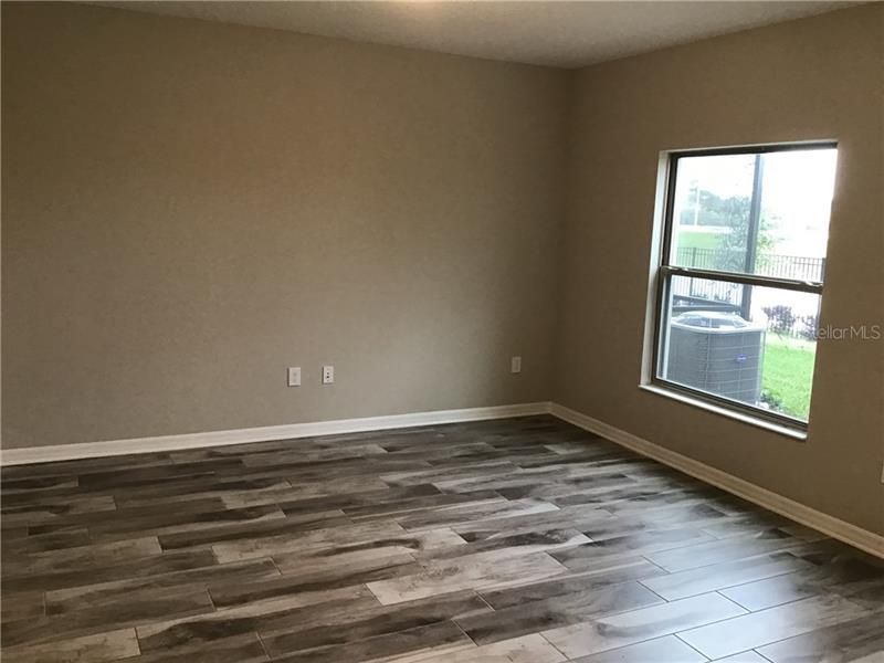 Recently Rented: $1,795 (3 beds, 2 baths, 1379 Square Feet)