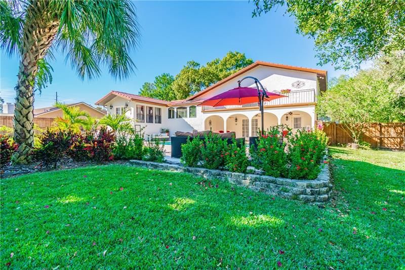 Recently Sold: $525,800 (3 beds, 3 baths, 2501 Square Feet)