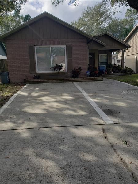 Recently Sold: $149,900 (2 beds, 2 baths, 1110 Square Feet)
