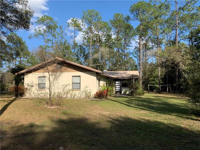 Recently Sold: $125,000 (2 beds, 2 baths, 1404 Square Feet)