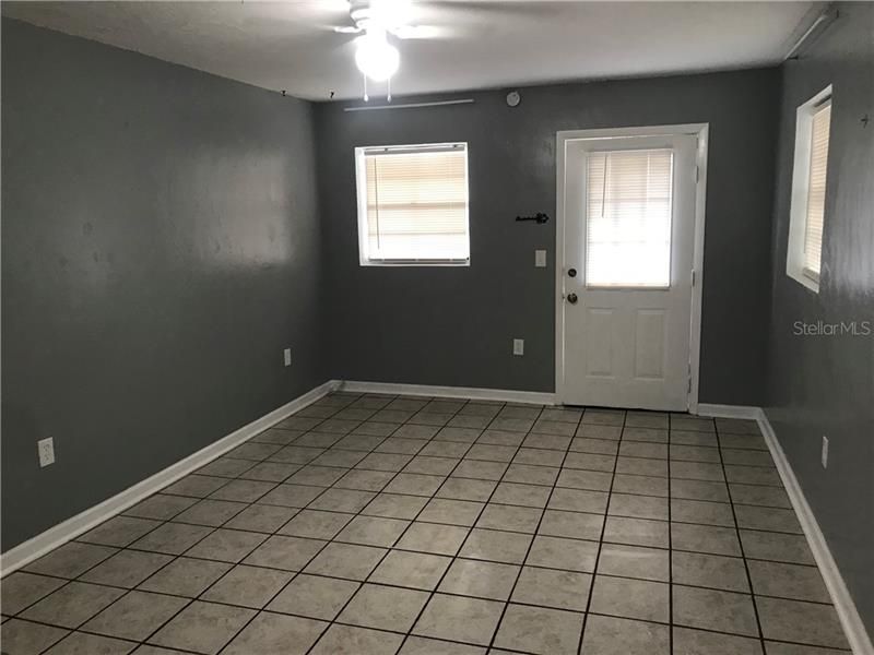 Recently Rented: $800 (1 beds, 1 baths, 470 Square Feet)