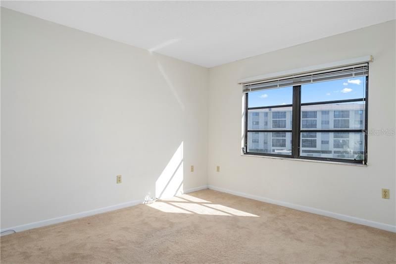 Recently Sold: $210,000 (2 beds, 2 baths, 1399 Square Feet)