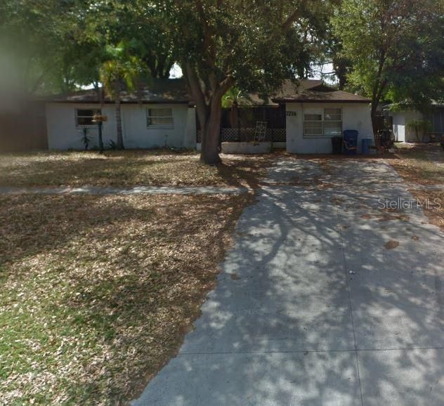 Recently Sold: $220,000 (3 beds, 2 baths, 1472 Square Feet)