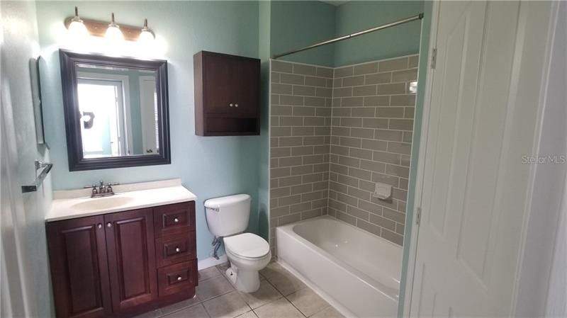 Недавно арендовано: $1,200 (2 спален, 1 ванн, 927 Квадратных фут)