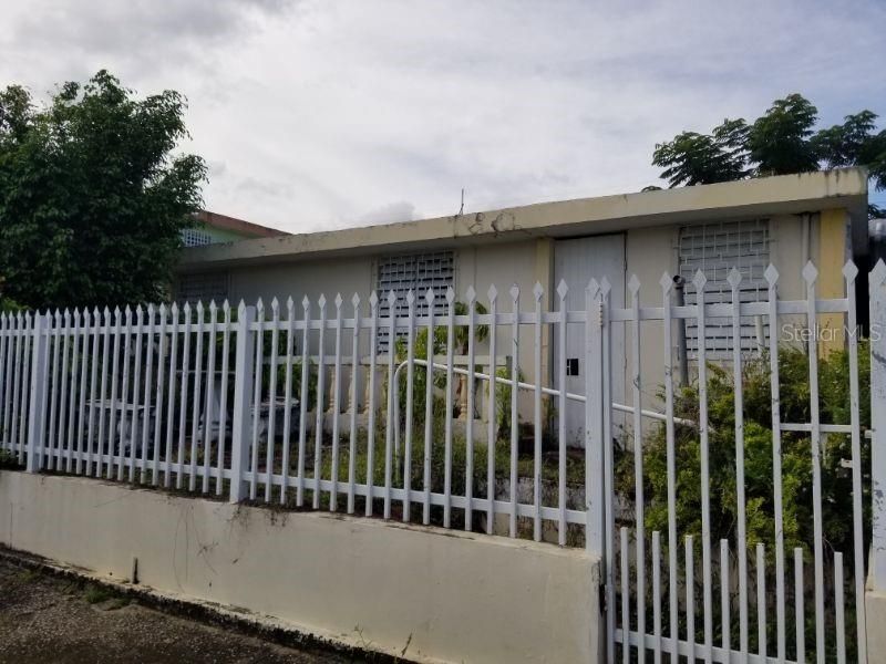 Vendido Recientemente: $61,750 (3 camas, 1 baños, 900 Pies cuadrados)