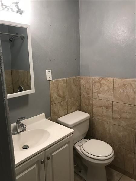 Recently Rented: $850 (1 beds, 1 baths, 570 Square Feet)