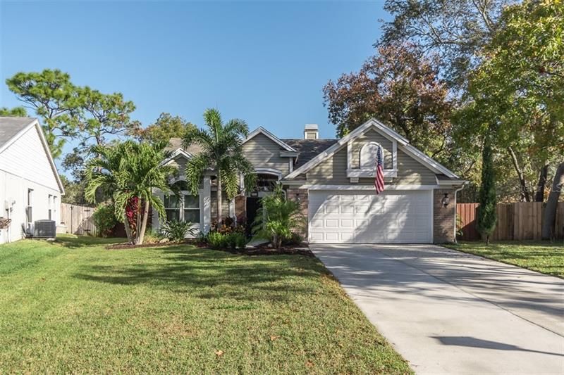 Recently Sold: $379,000 (4 beds, 2 baths, 1969 Square Feet)