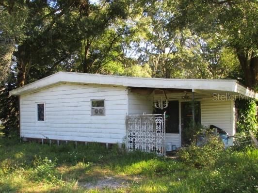 Recently Sold: $125,000 (3 beds, 2 baths, 1638 Square Feet)