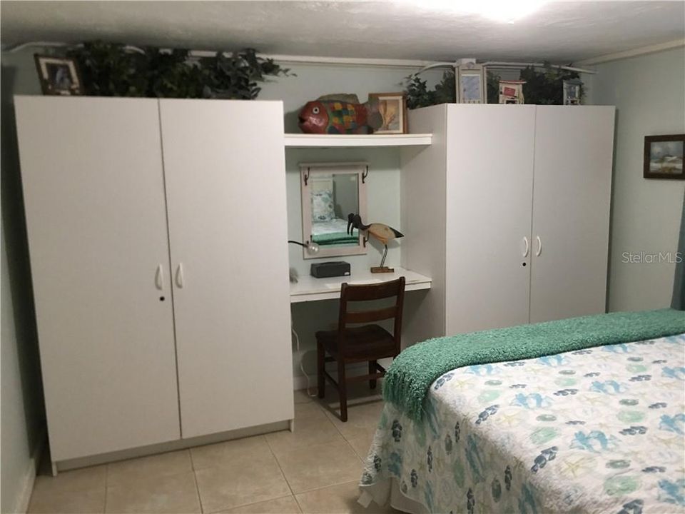 For Rent: $1,900 (1 beds, 1 baths, 1032 Square Feet)