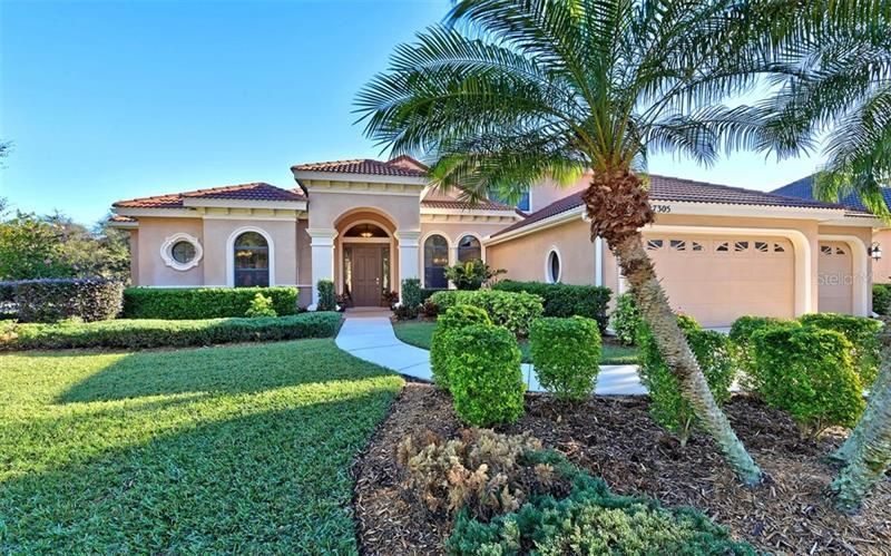 Recently Sold: $650,000 (4 beds, 3 baths, 3729 Square Feet)