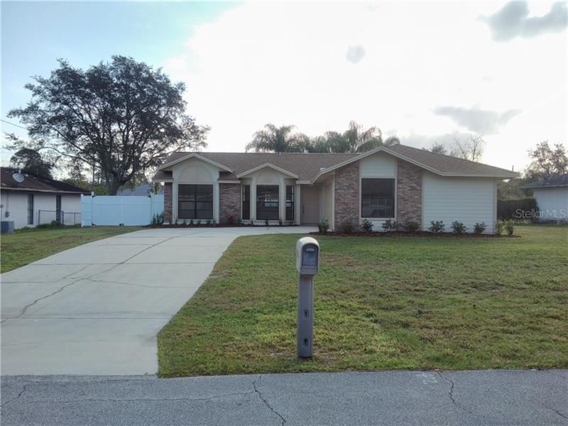 Recently Sold: $196,900 (3 beds, 2 baths, 1304 Square Feet)