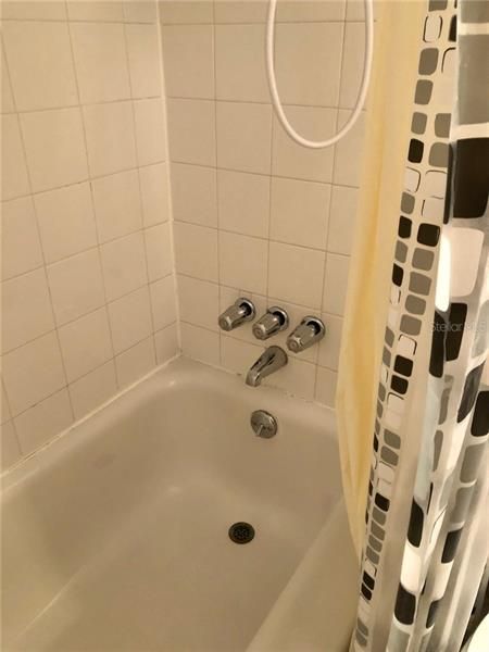 Shower/ tub combo