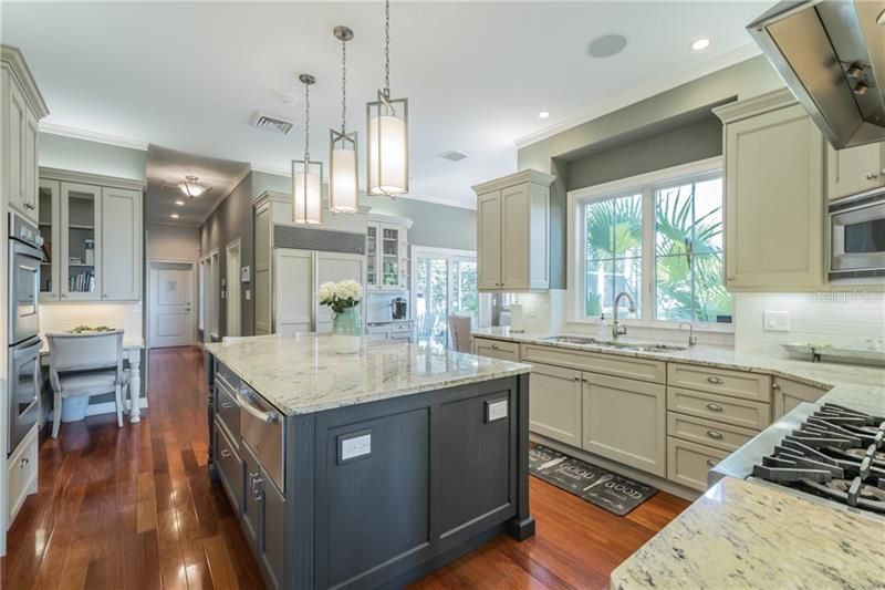 Recently Sold: $1,797,000 (3 beds, 3 baths, 3442 Square Feet)