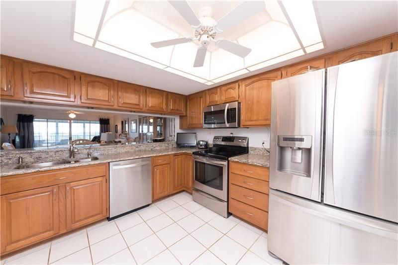 Recently Sold: $275,000 (2 beds, 2 baths, 1308 Square Feet)