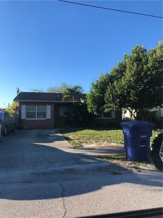 Recently Sold: $190,000 (3 beds, 1 baths, 1439 Square Feet)