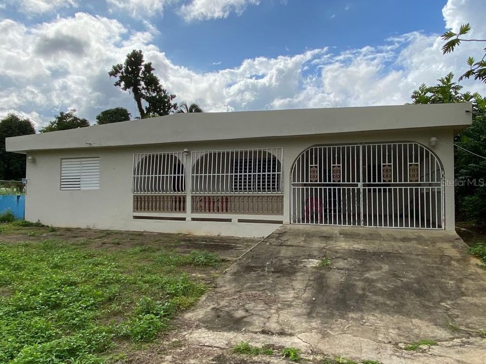 最近售出: $95,000 (4 贝兹, 1 浴室, 1200 平方英尺)