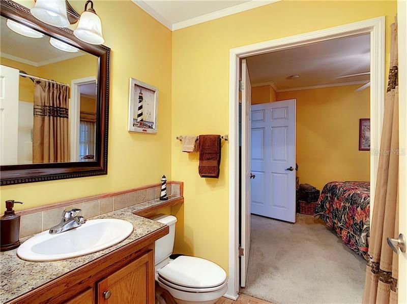 最近售出: $79,900 (2 贝兹, 2 浴室, 1784 平方英尺)