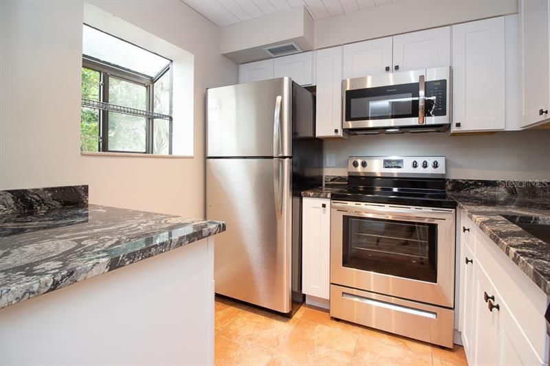 Recently Sold: $134,500 (1 beds, 1 baths, 780 Square Feet)