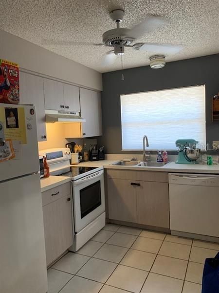 Recently Sold: $127,000 (2 beds, 2 baths, 1034 Square Feet)