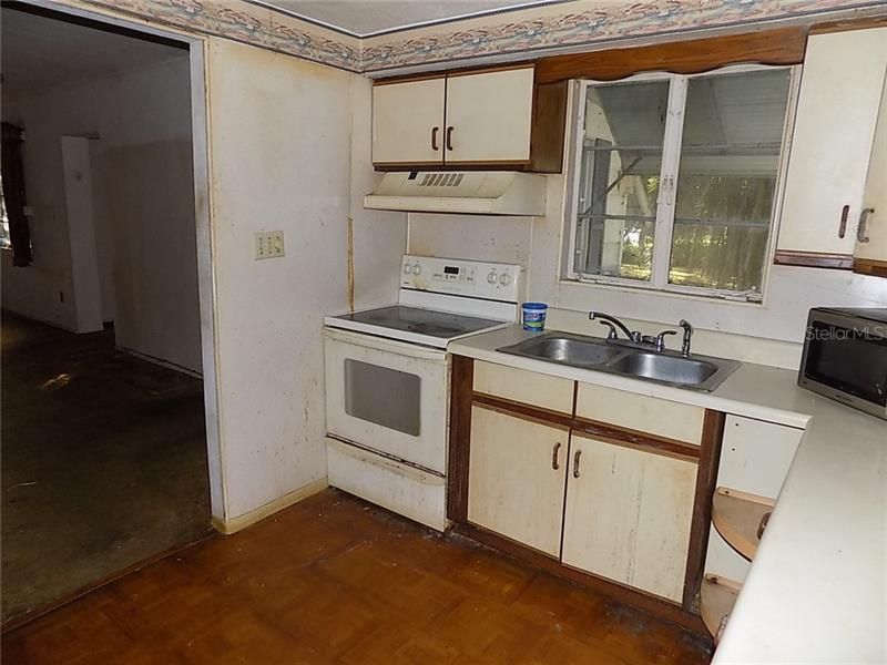 Vendido Recientemente: $75,000 (2 camas, 1 baños, 936 Pies cuadrados)