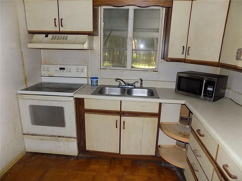 Vendido Recientemente: $75,000 (2 camas, 1 baños, 936 Pies cuadrados)