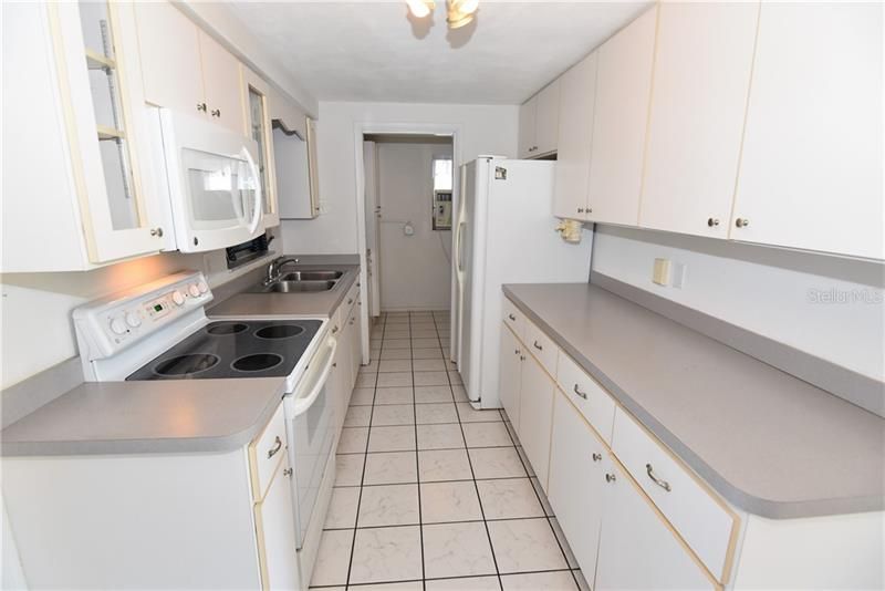 Recently Sold: $169,000 (2 beds, 2 baths, 1392 Square Feet)