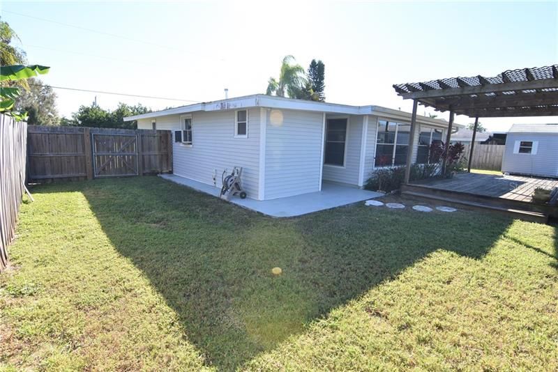 Recently Sold: $169,000 (2 beds, 2 baths, 1392 Square Feet)