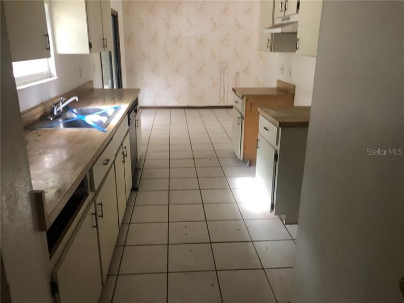 Vendido Recientemente: $105,000 (3 camas, 2 baños, 1260 Pies cuadrados)