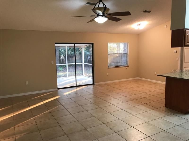 Recently Sold: $149,900 (3 beds, 2 baths, 1292 Square Feet)