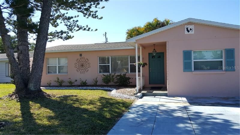 Recently Sold: $375,000 (2 beds, 2 baths, 1290 Square Feet)