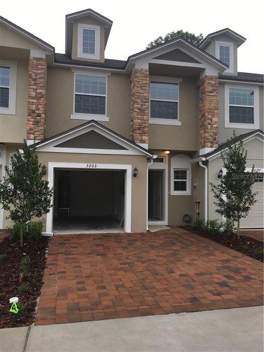 Recently Sold: $236,345 (3 beds, 2 baths, 1442 Square Feet)