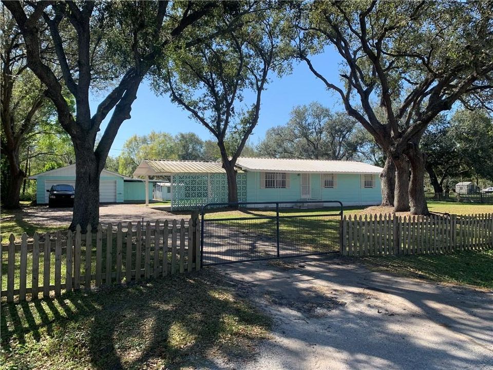 Recently Sold: $120,000 (3 beds, 1 baths, 1056 Square Feet)