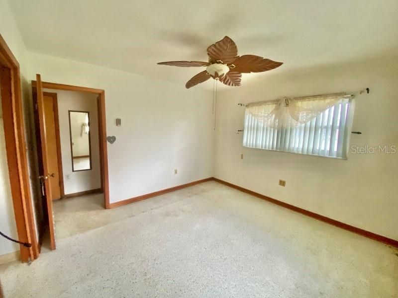 Recently Sold: $175,000 (2 beds, 1 baths, 1078 Square Feet)