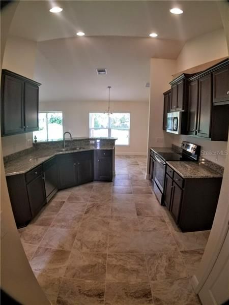 Recently Sold: $277,095 (4 beds, 2 baths, 1755 Square Feet)