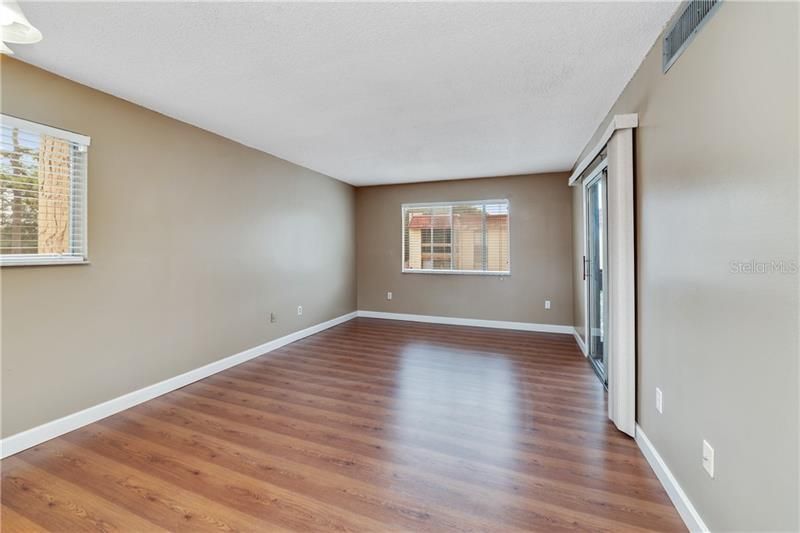 Recently Sold: $45,000 (1 beds, 1 baths, 672 Square Feet)