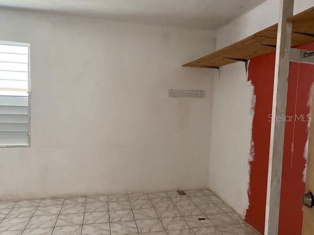 Vendido Recientemente: $29,900 (2 camas, 1 baños, 100 Pies cuadrados)