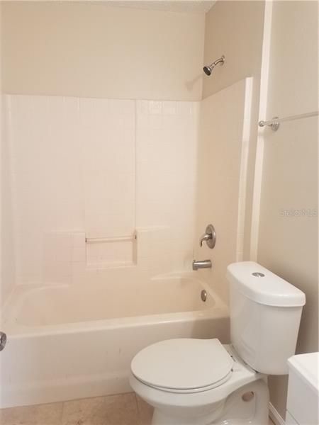 Недавно арендовано: $1,025 (4 спален, 2 ванн, 1235 Квадратных фут)
