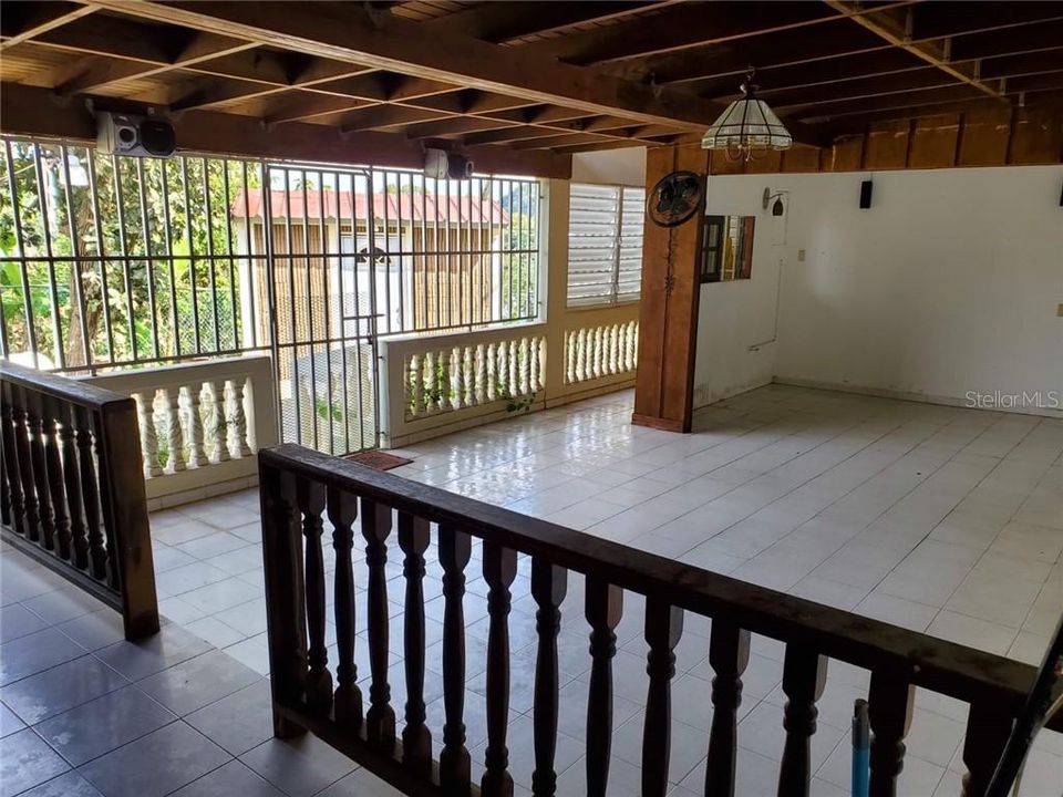 Vendido Recientemente: $176,000 (3 camas, 3 baños, 1605 Pies cuadrados)