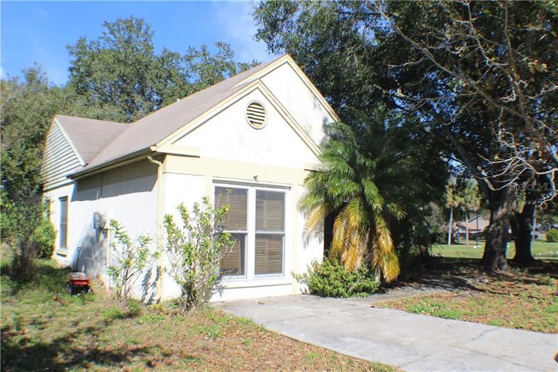 Recently Sold: $150,000 (3 beds, 2 baths, 1496 Square Feet)