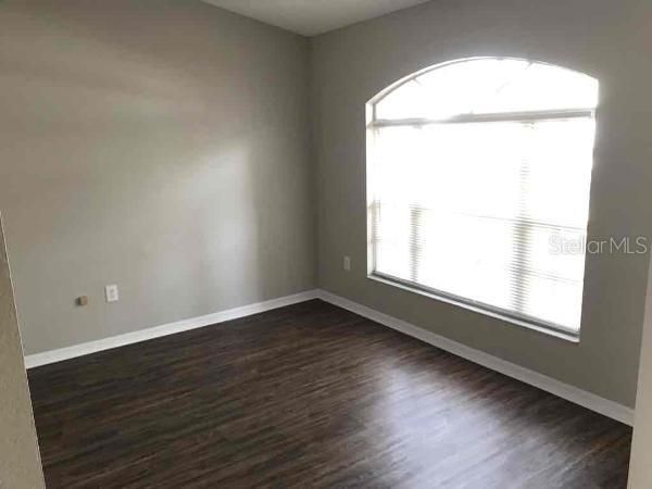 Recently Rented: $1,445 (3 beds, 2 baths, 1388 Square Feet)