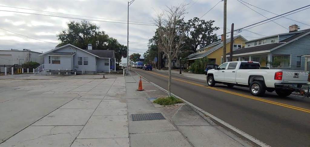 Multiple entrances looking South on Alt. 19