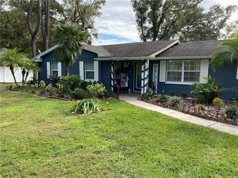 Recently Sold: $415,000 (4 beds, 3 baths, 2135 Square Feet)
