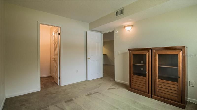 Recently Sold: $57,900 (2 beds, 1 baths, 840 Square Feet)