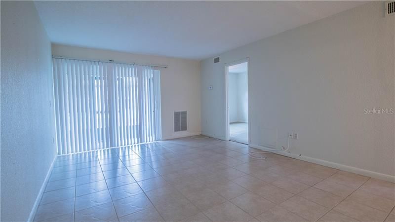 Vendido Recientemente: $57,900 (2 camas, 1 baños, 840 Pies cuadrados)