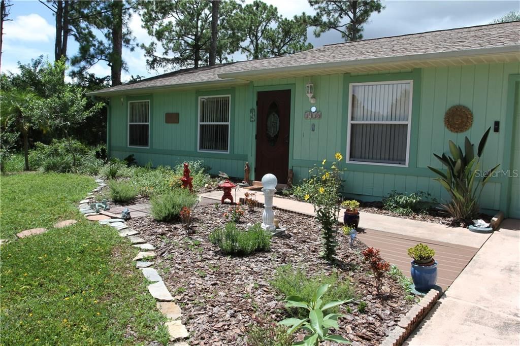 Recently Sold: $169,500 (2 beds, 2 baths, 1252 Square Feet)