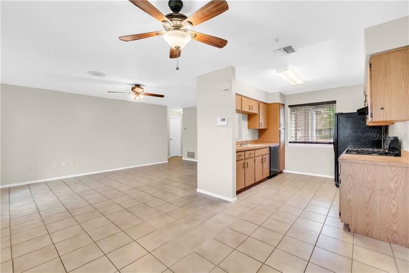 Recently Sold: $185,000 (3 beds, 2 baths, 1088 Square Feet)