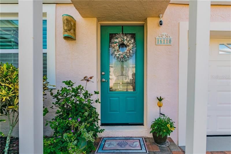 Recently Sold: $460,000 (2 beds, 1 baths, 1348 Square Feet)