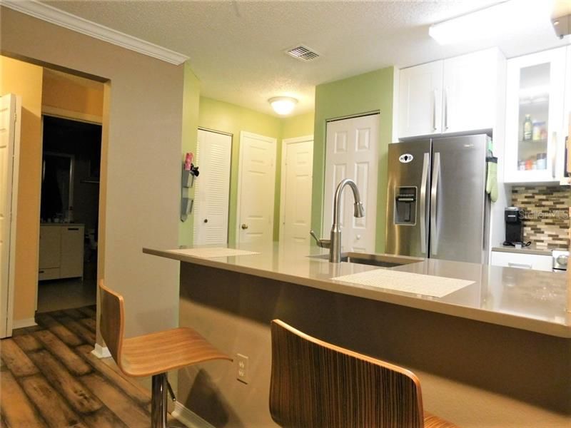 Recently Rented: $1,050 (1 beds, 1 baths, 576 Square Feet)