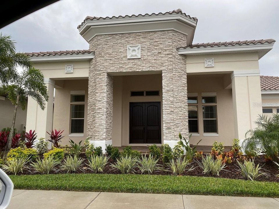 Recently Sold: $654,990 (4 beds, 4 baths, 3170 Square Feet)