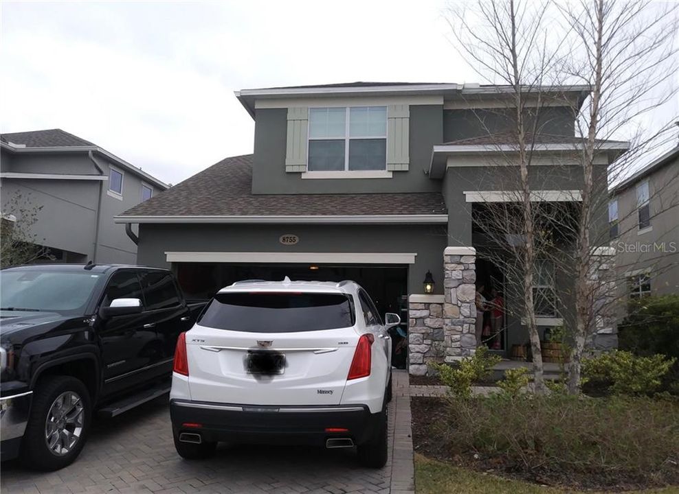 Vendido Recientemente: $347,000 (3 camas, 2 baños, 2116 Pies cuadrados)